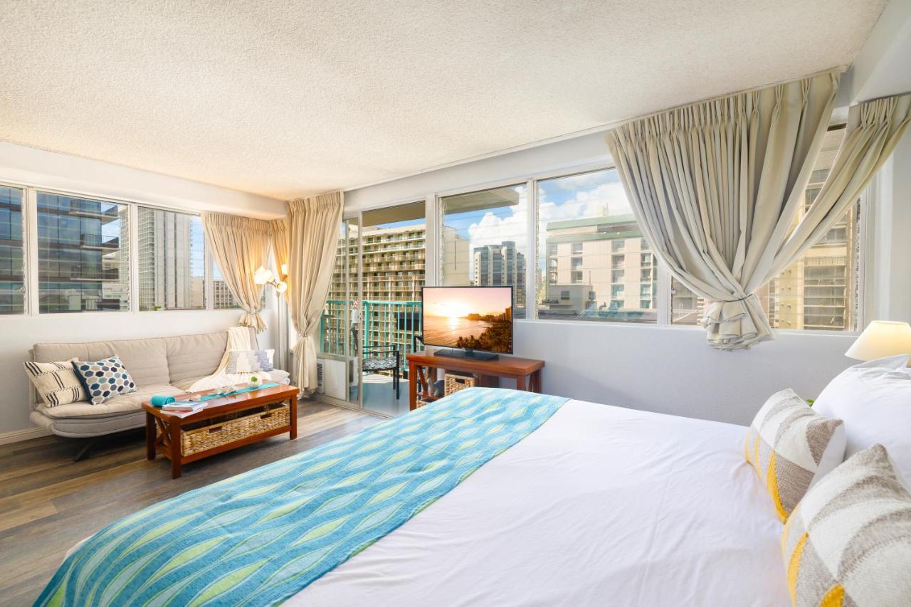 Beautiful Studio In The Heart Of Vibrant Waikiki Хонолулу Екстериор снимка