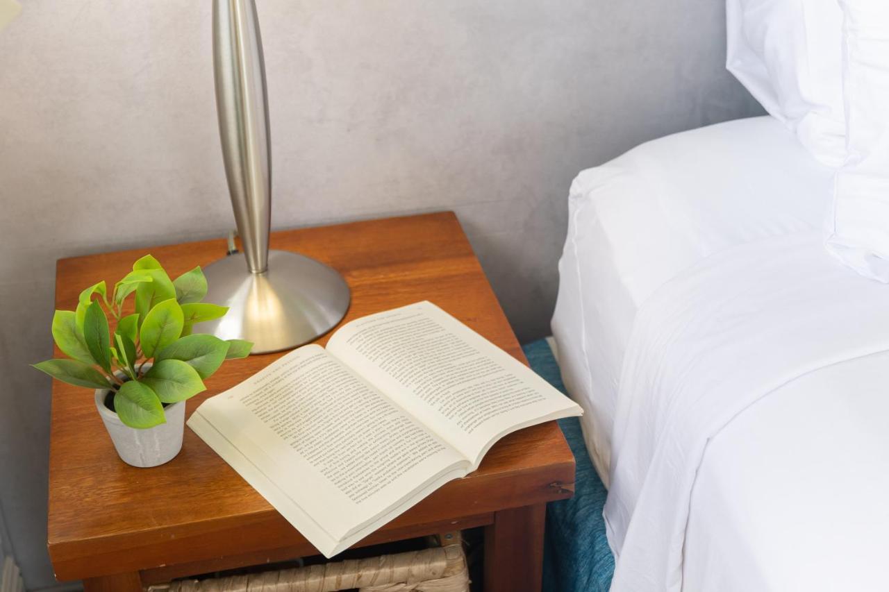 Beautiful Studio In The Heart Of Vibrant Waikiki Хонолулу Екстериор снимка