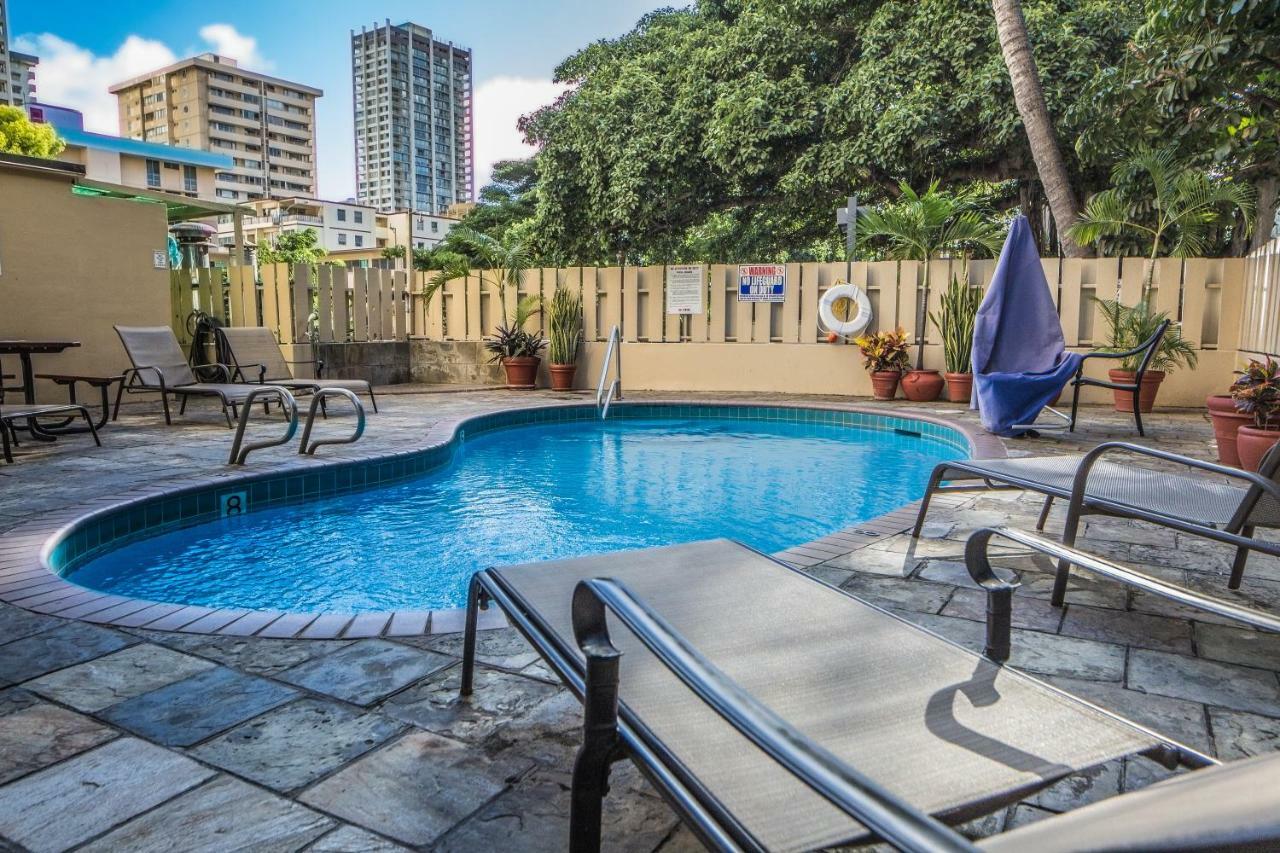 Beautiful Studio In The Heart Of Vibrant Waikiki Хонолулу Екстериор снимка